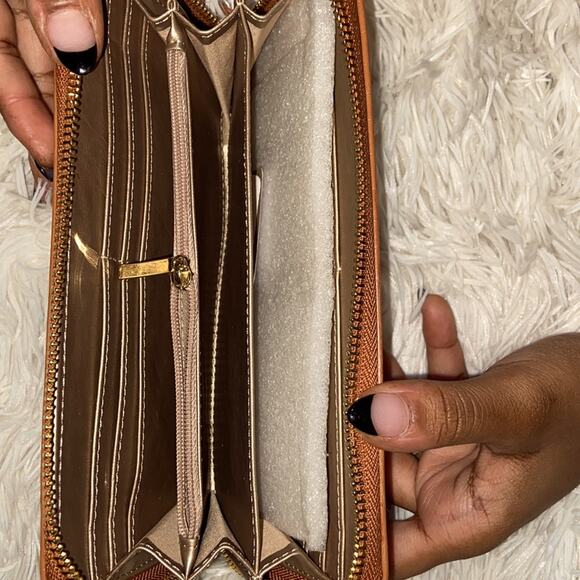 Saddle Tan Anne Klein Wristlet - NWOT - Picture 5 of 6